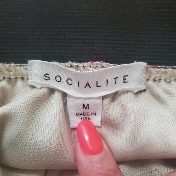 Socialite Floral Maxi Skirt - Picture 7 of 8
